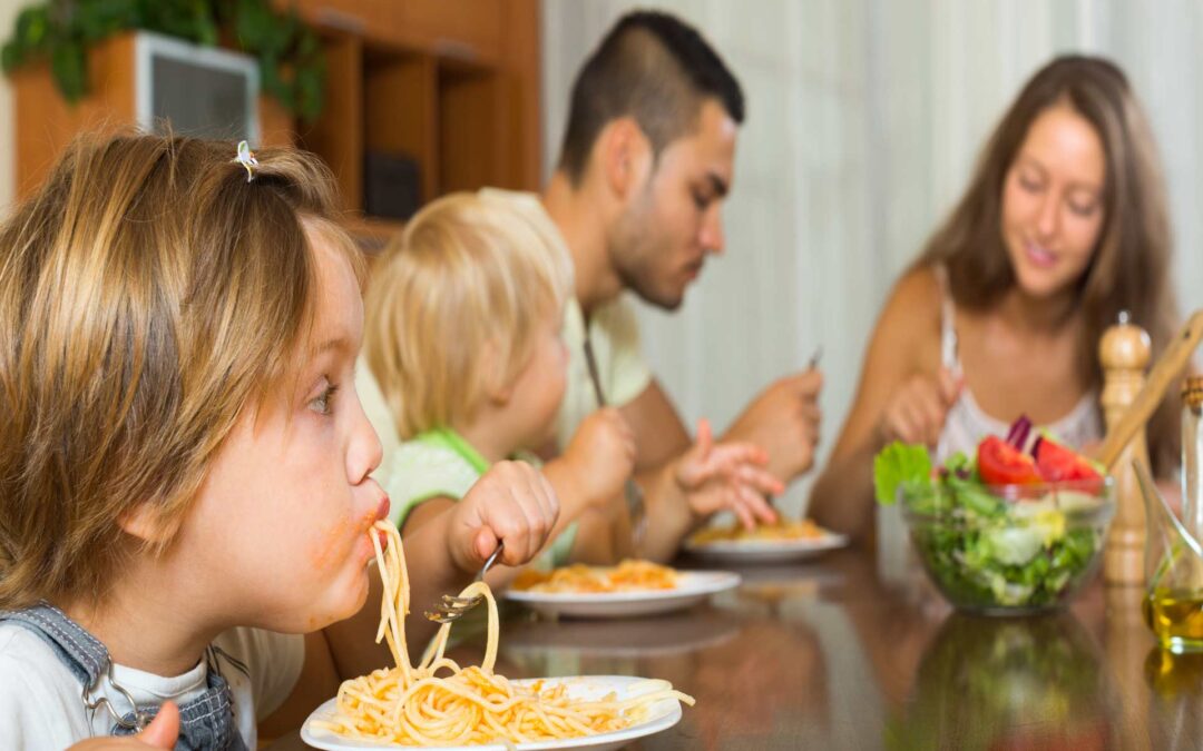 Consejos saludables a seguir para una buena alimentación infantil